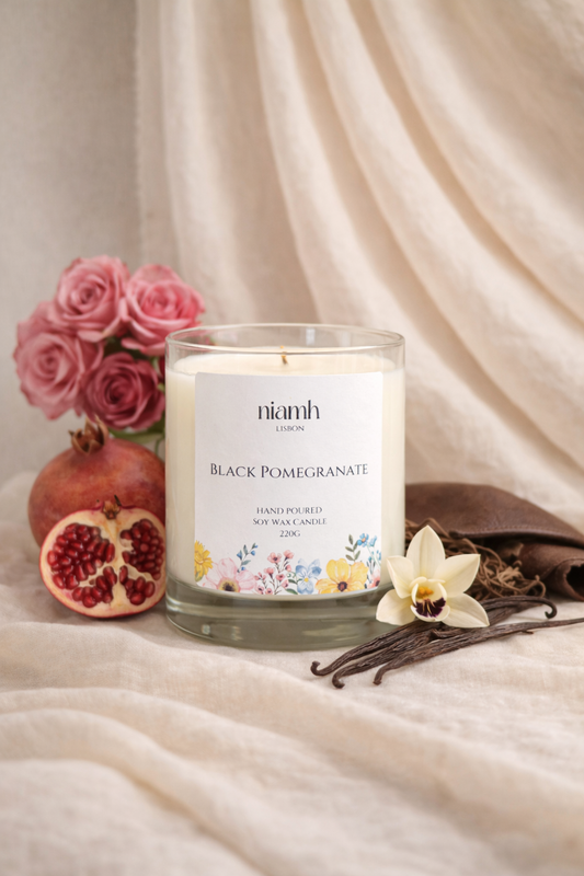 Black Pomegranate Soy Candle | 220g