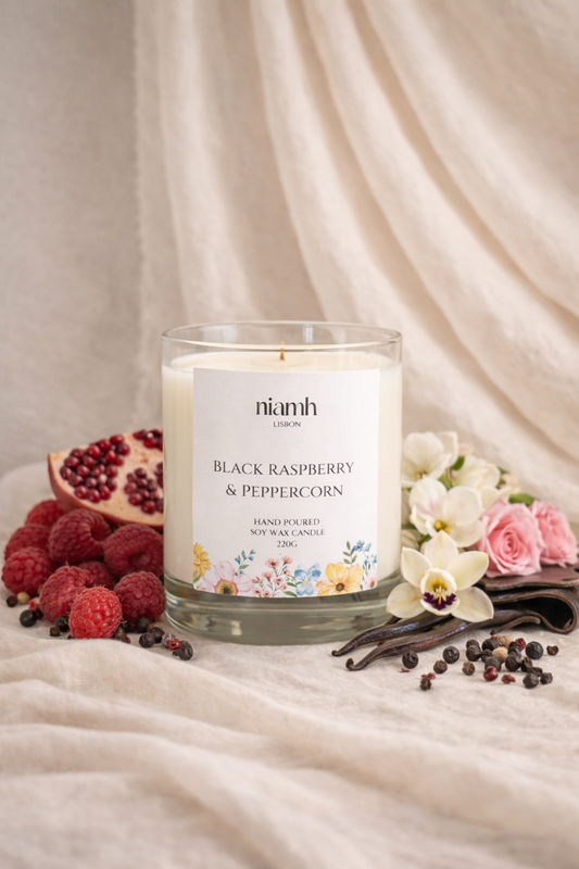 Black Raspberry and Peppercorn Soy Candle | 220g